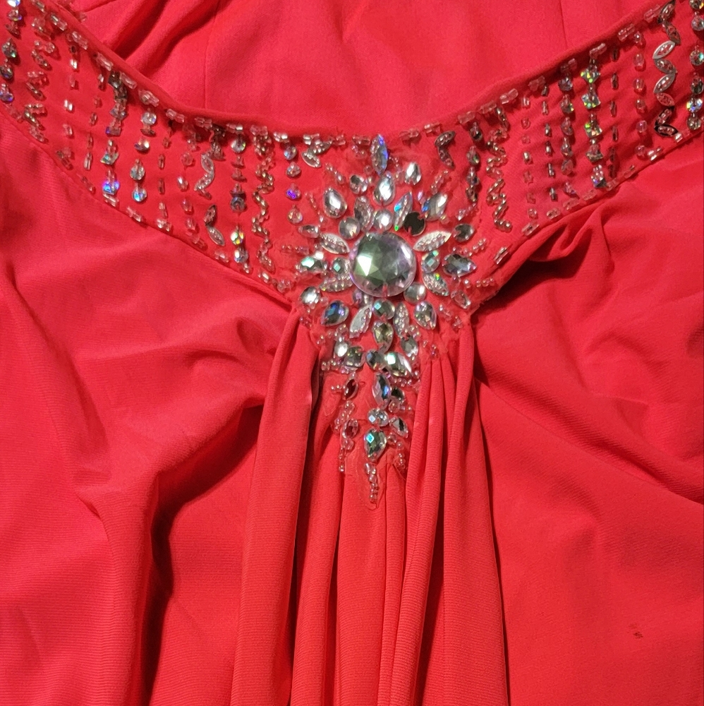 Stunning hot pink prom bridesmaid dress from Cachet - Picture 5 of 10